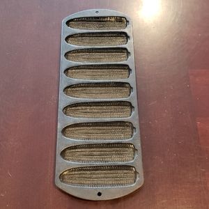Vintage lodge cast iron corn bread tray